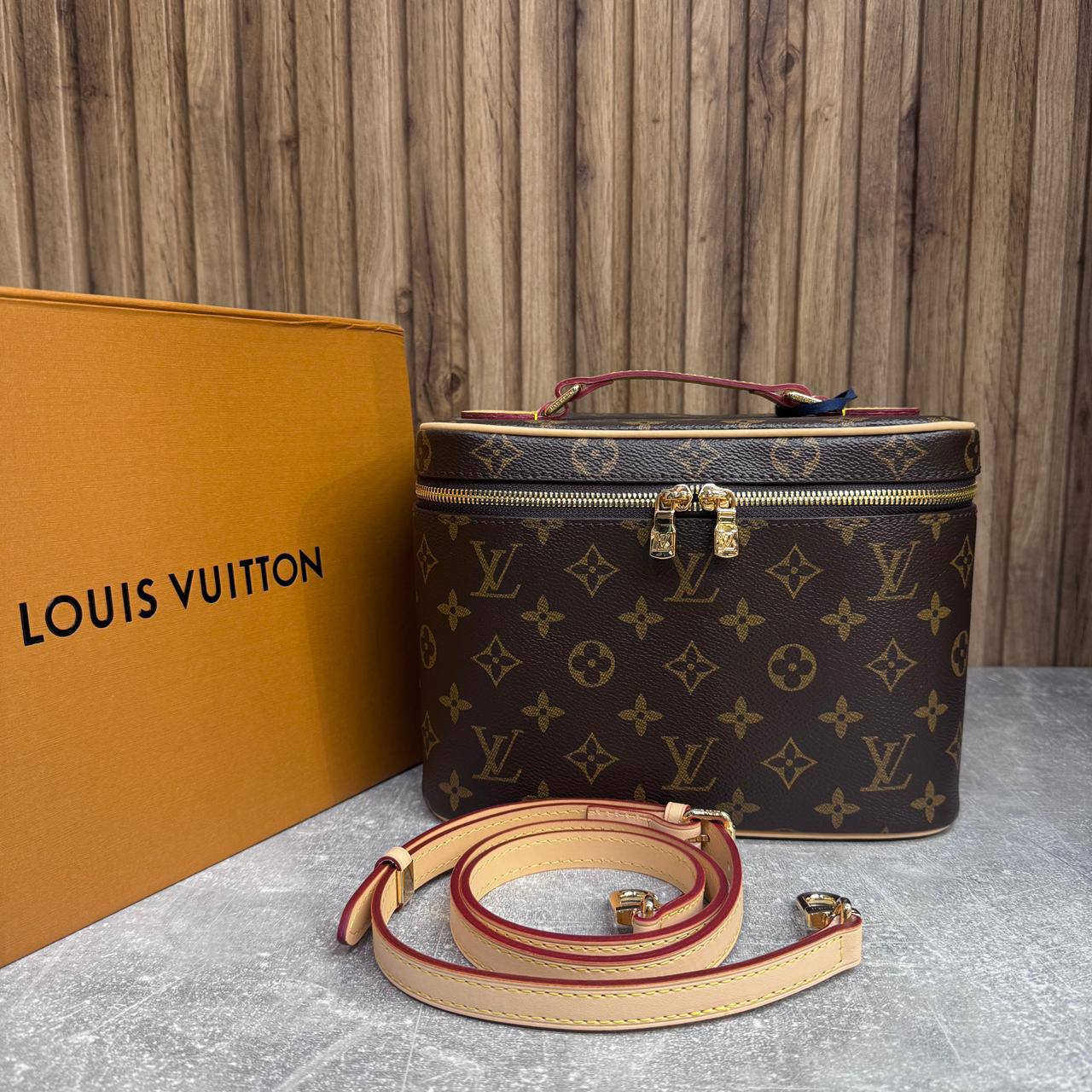 Косметичка Louis Vuitton