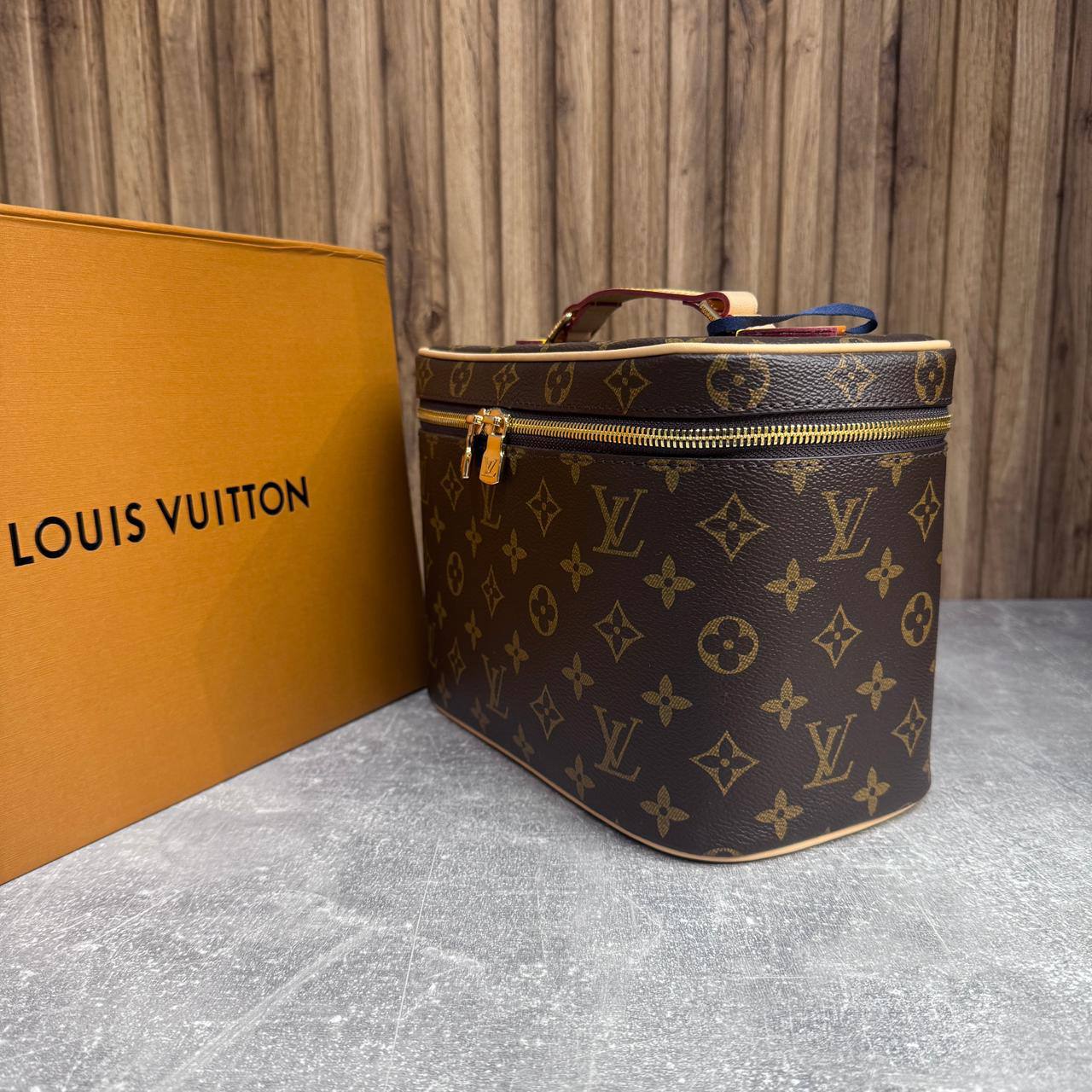 Косметичка Louis Vuitton 3