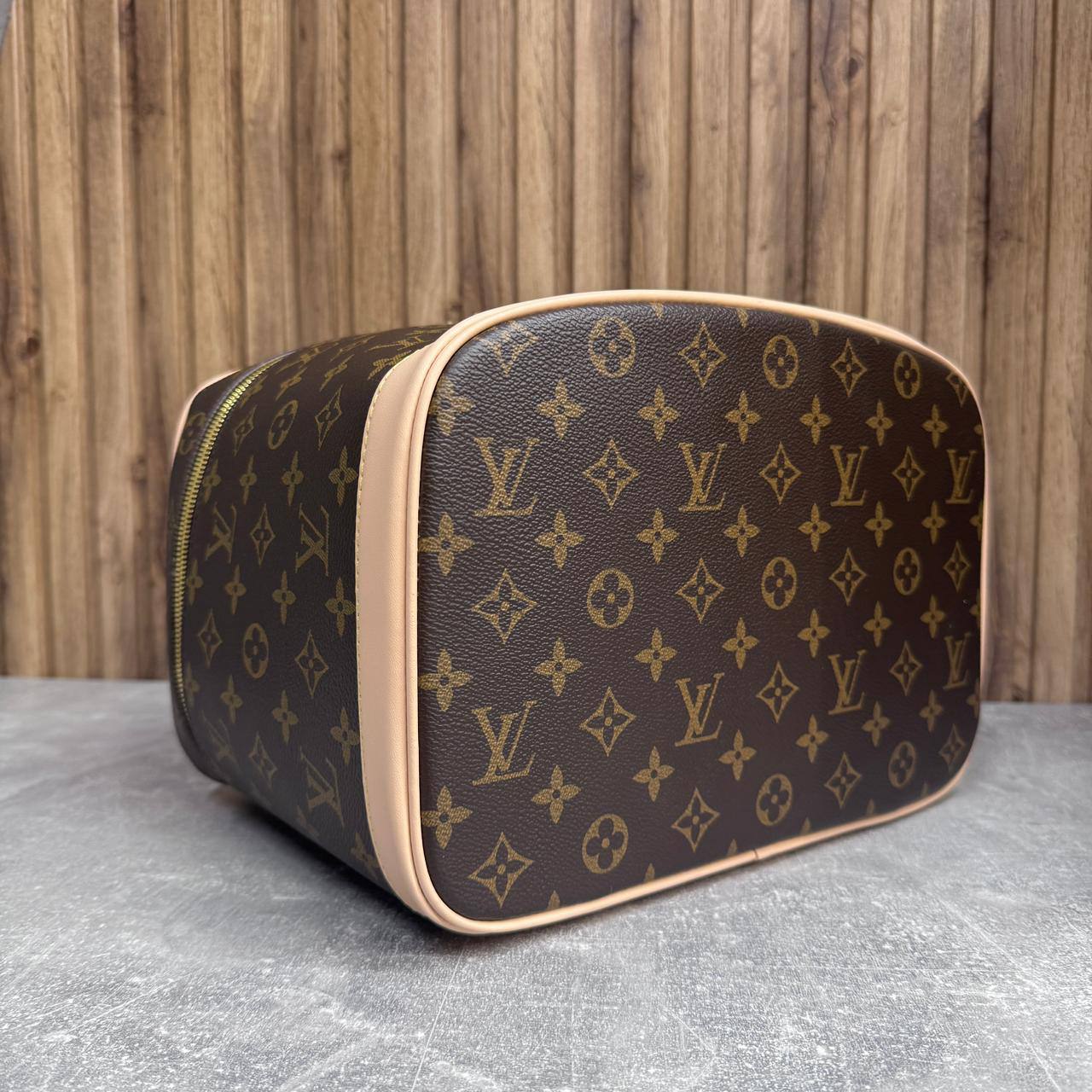 Косметичка Louis Vuitton 7