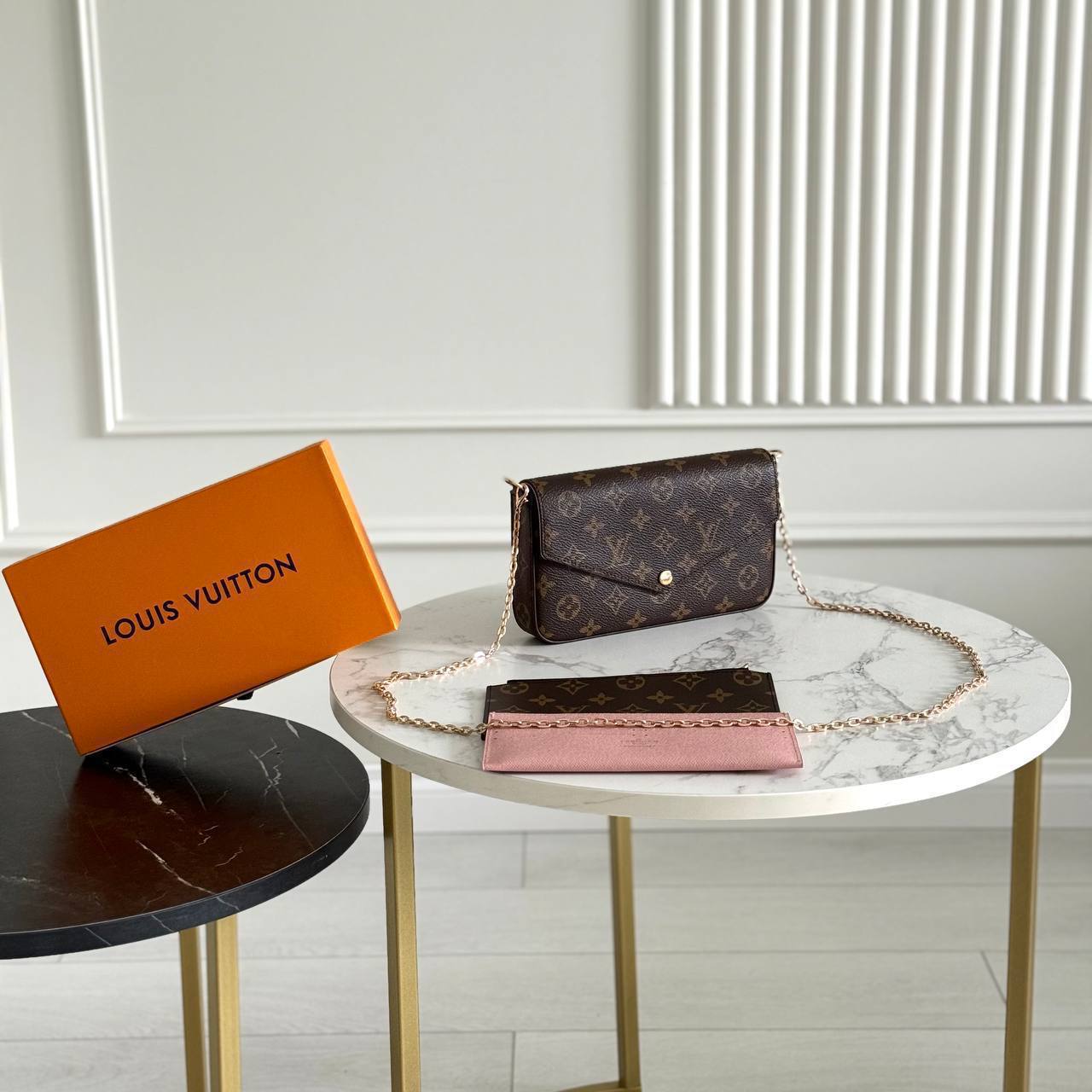 Клатч Louis Vuitton 3