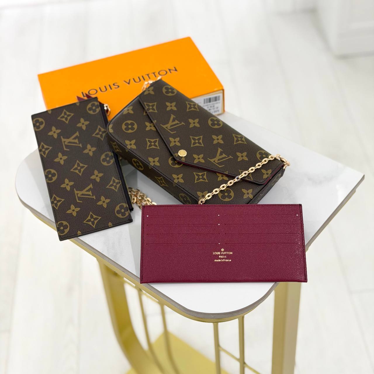 Клатч Louis Vuitton 3