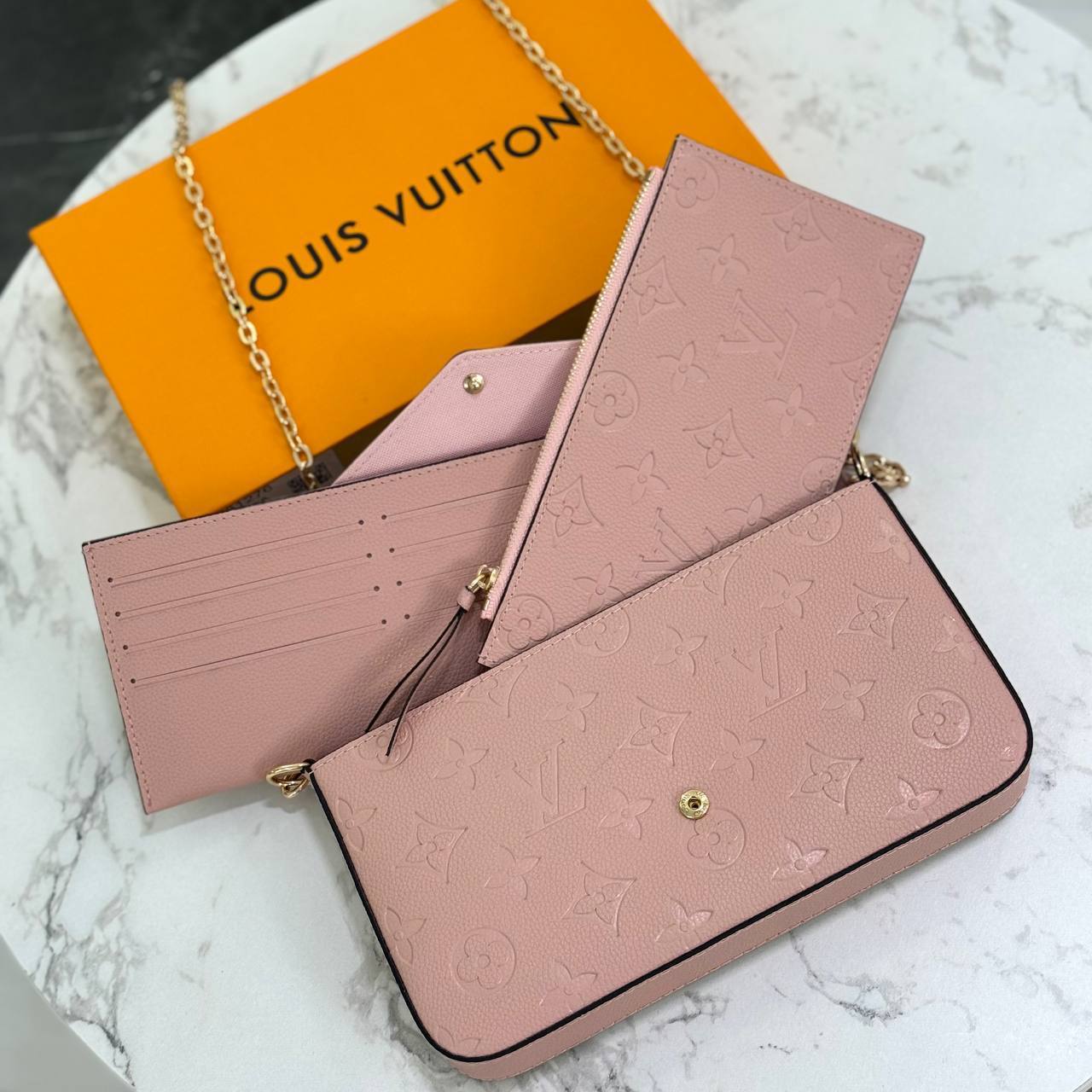 Клатч Louis Vuitton 4