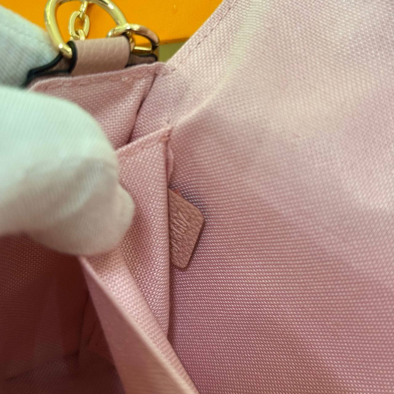 Клатч Louis Vuitton 7