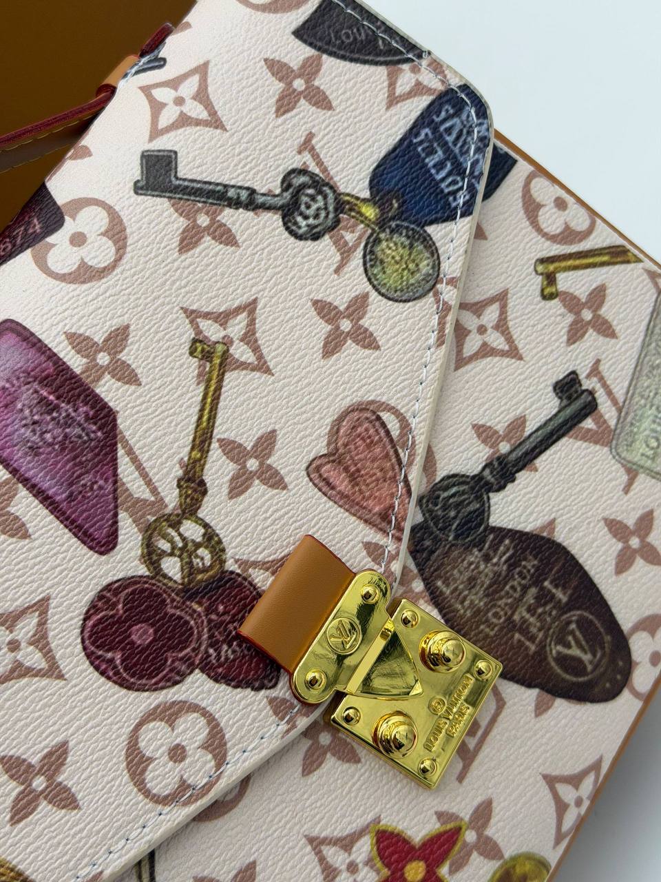 Сумка Louis Vuitton 4