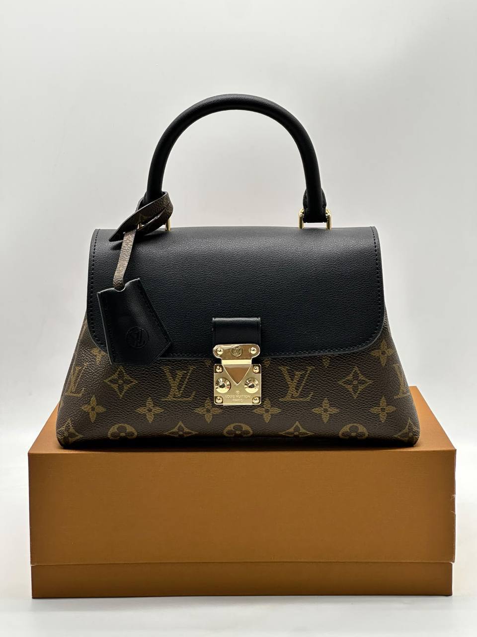 Сумка Louis Vuitton