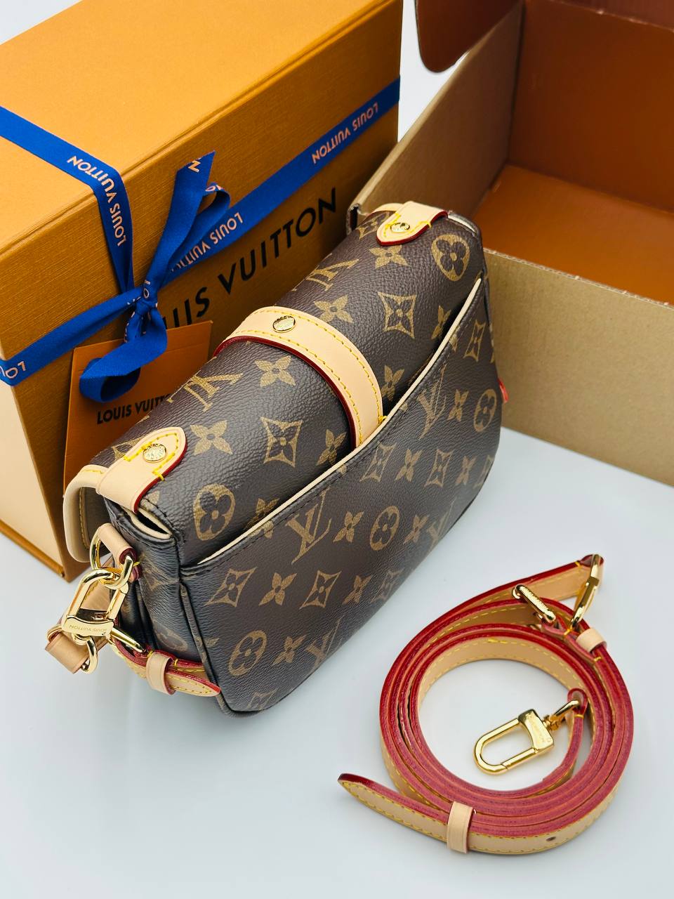 Сумка Louis Vuitton 4