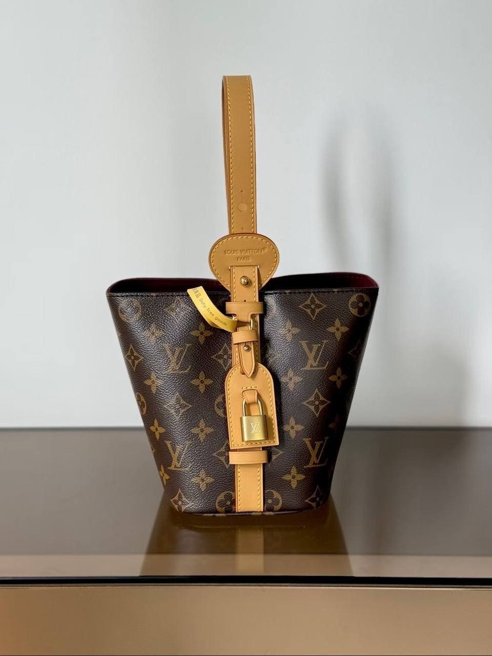 Сумка Louis Vuitton 1