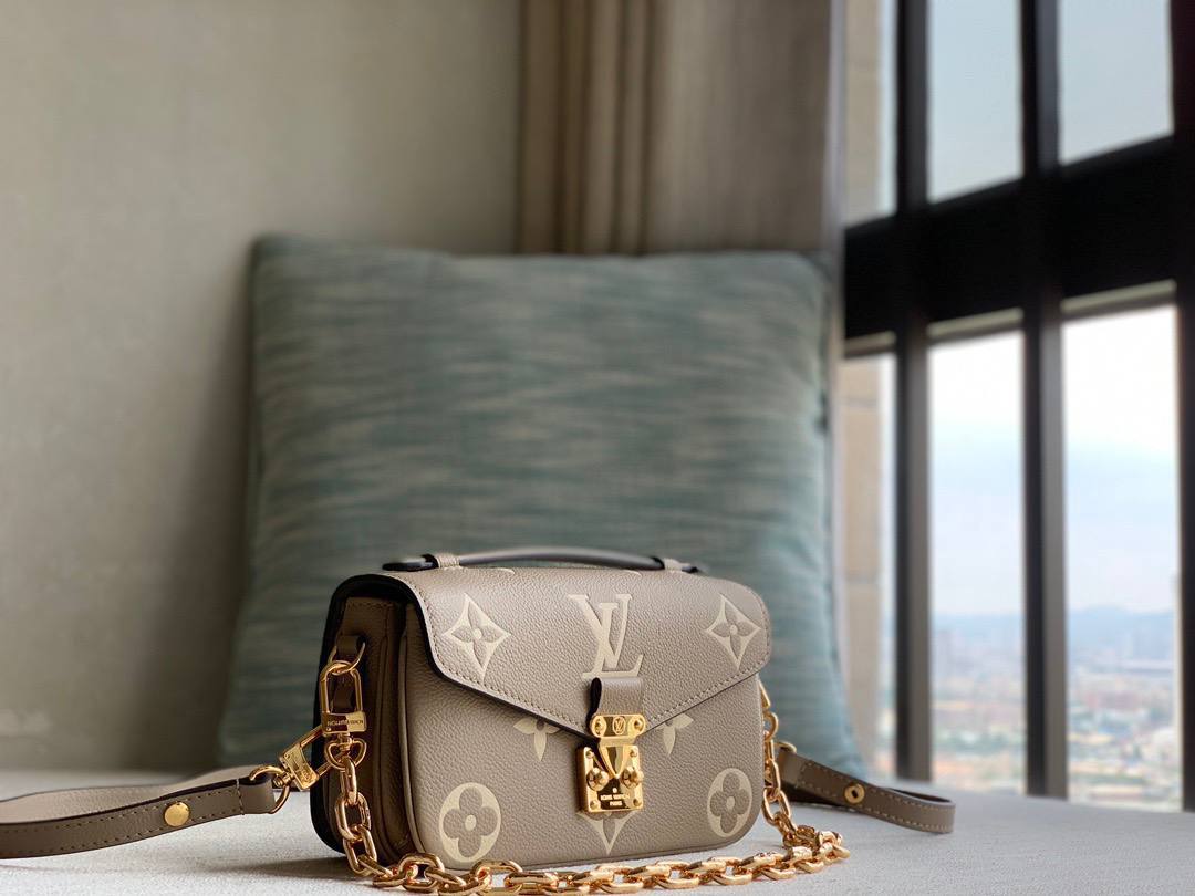 Сумка Louis Vuitton 3
