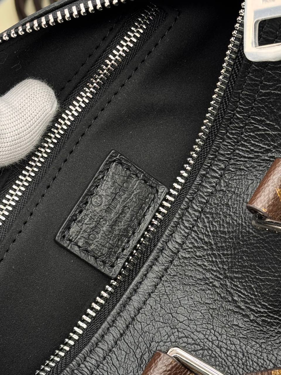 Сумка Louis Vuitton 9