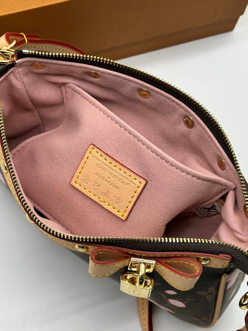 Сумка Louis Vuitton 10