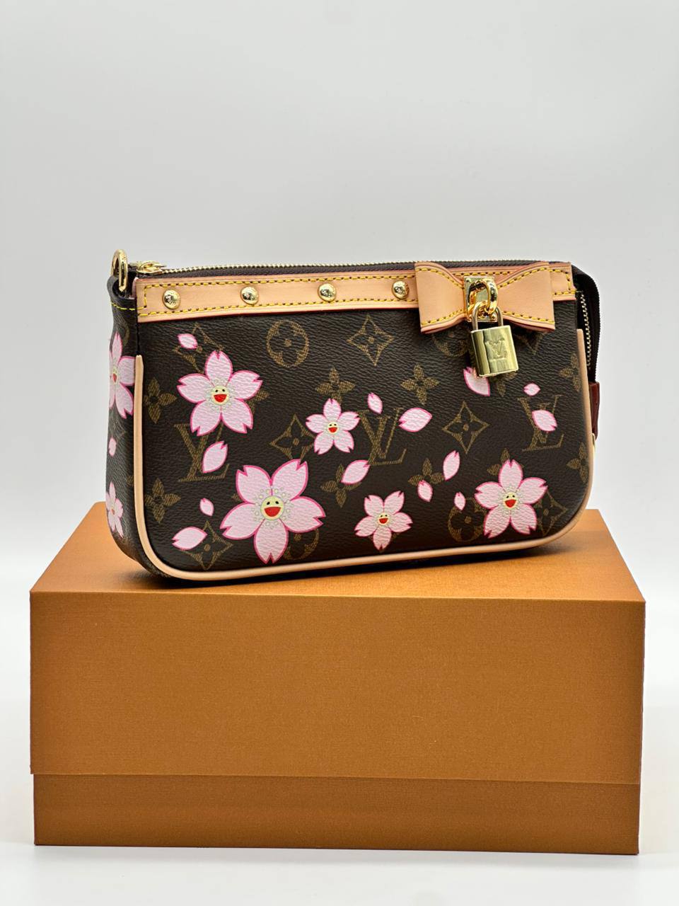 Сумка Louis Vuitton 4