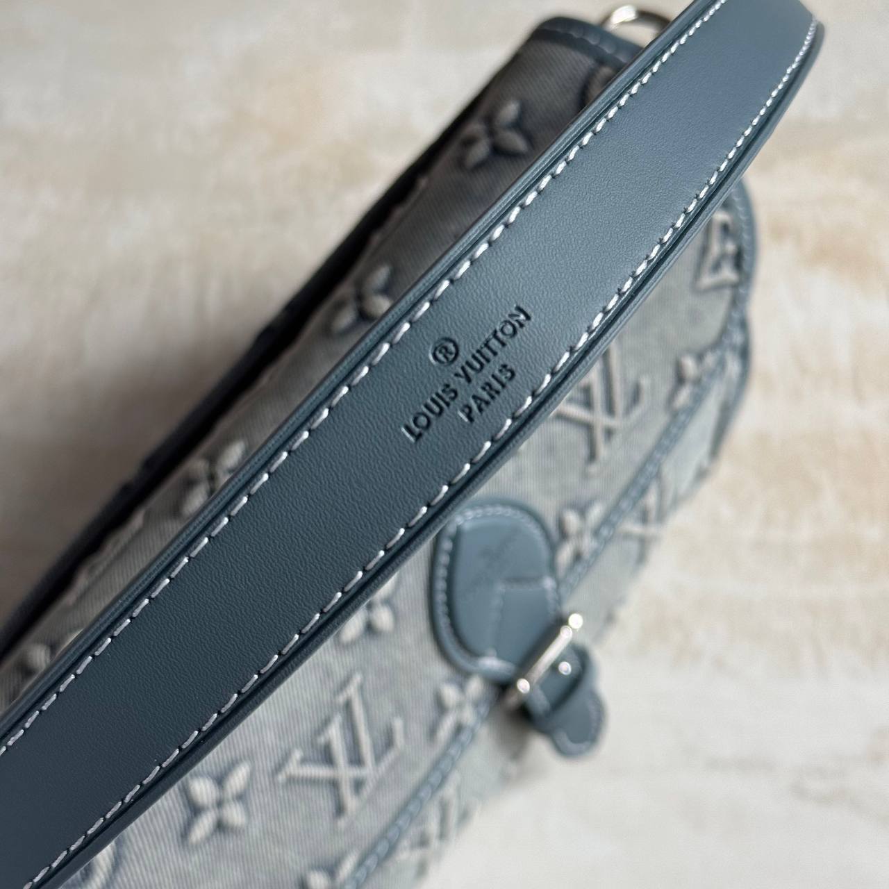 Сумка Louis Vuitton 8