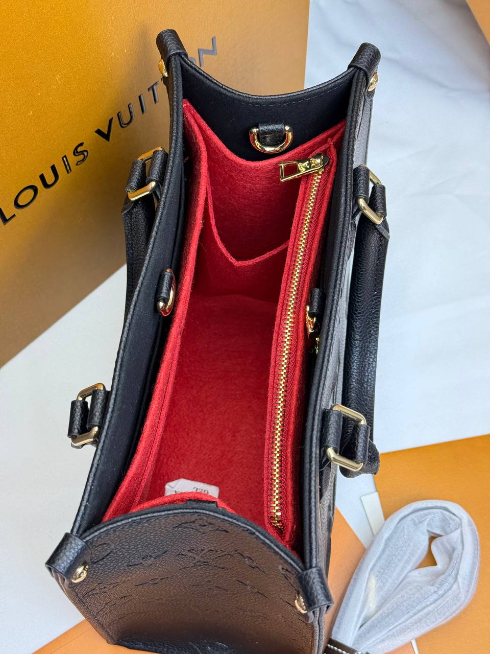 Сумка Louis Vuitton 9