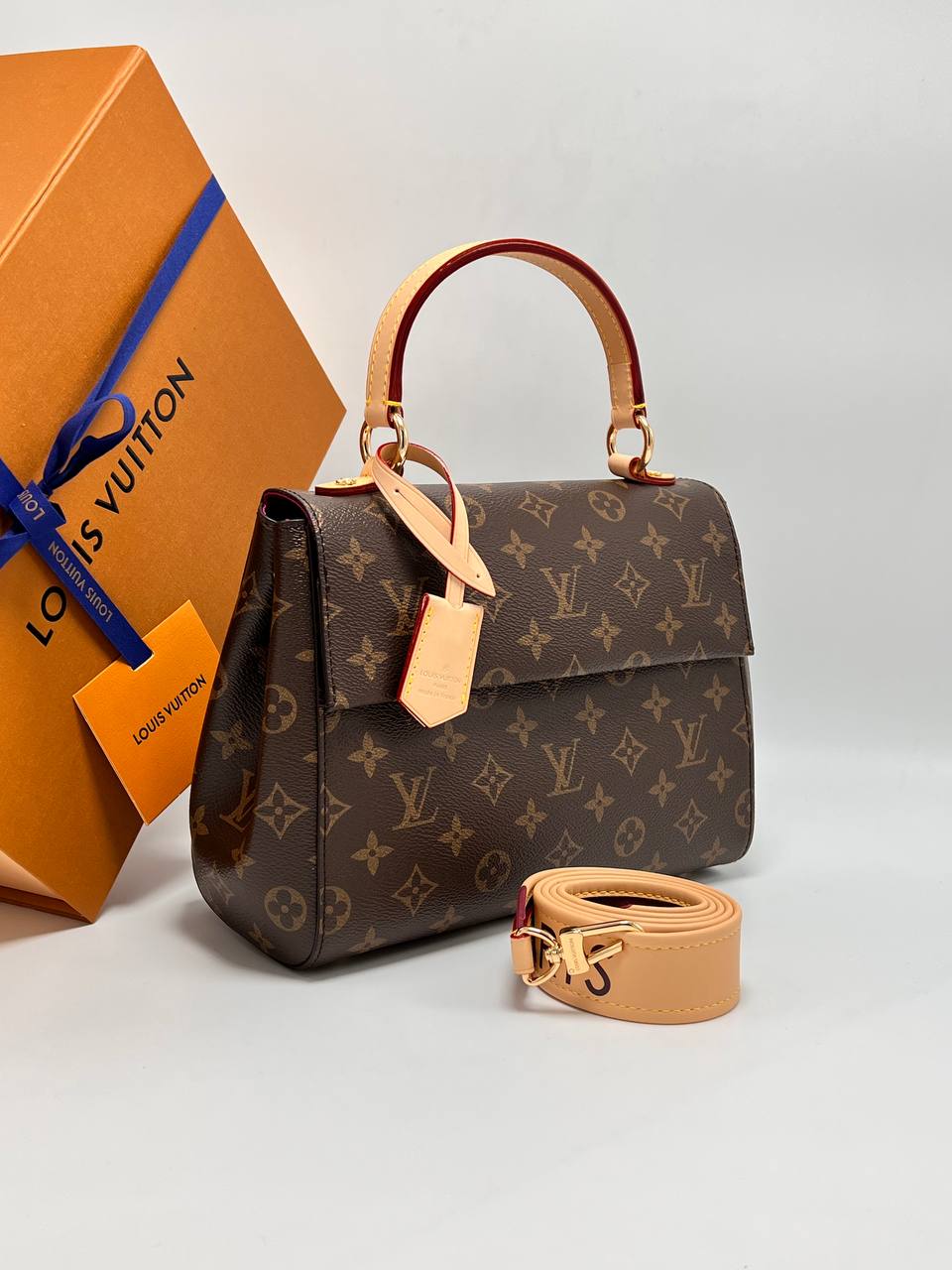 Сумка Louis Vuitton 4