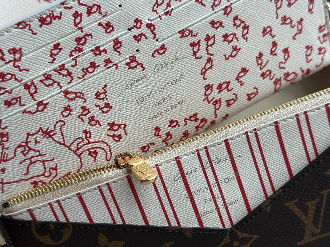 Клатч Louis Vuitton 10