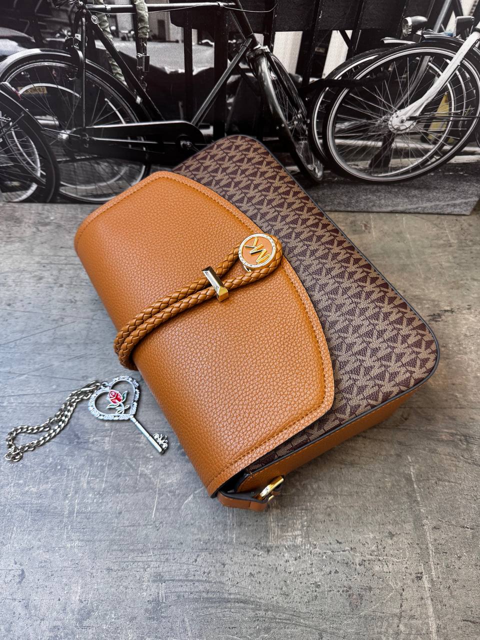 Сумка Michael Kors 6