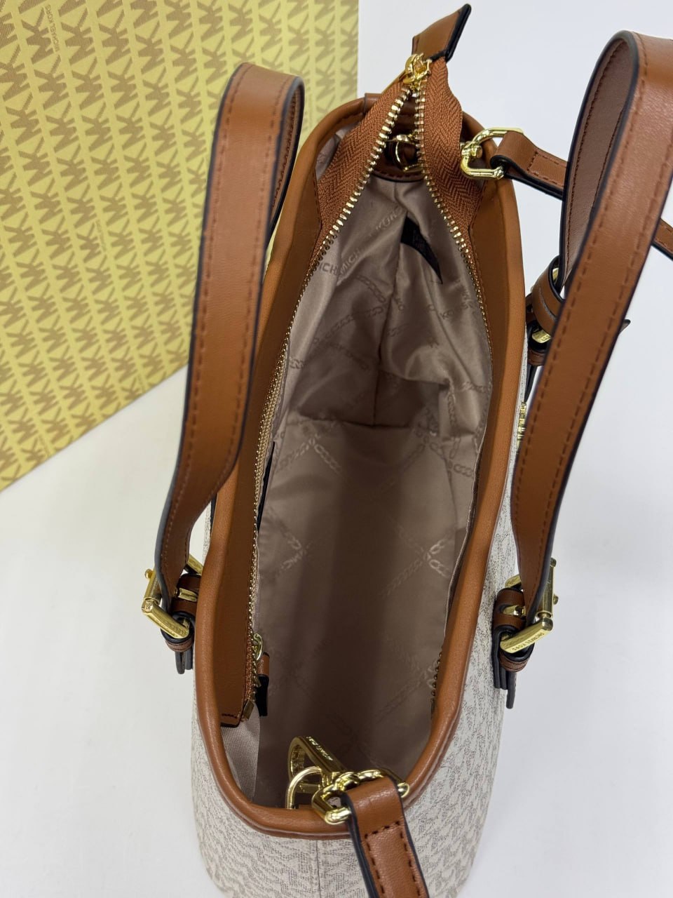 Сумка Michael Kors 6