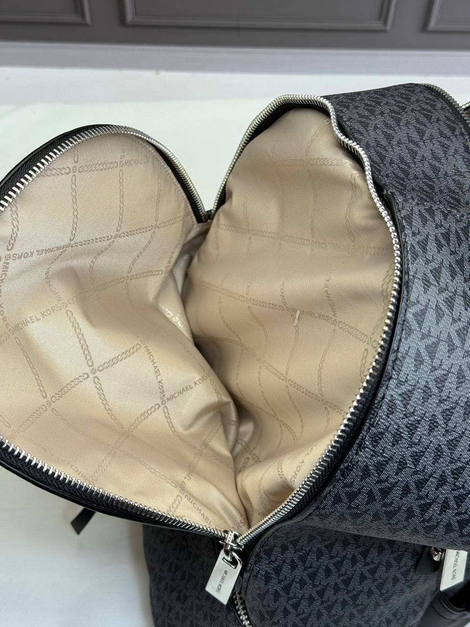 Рюкзак Michael Kors 12