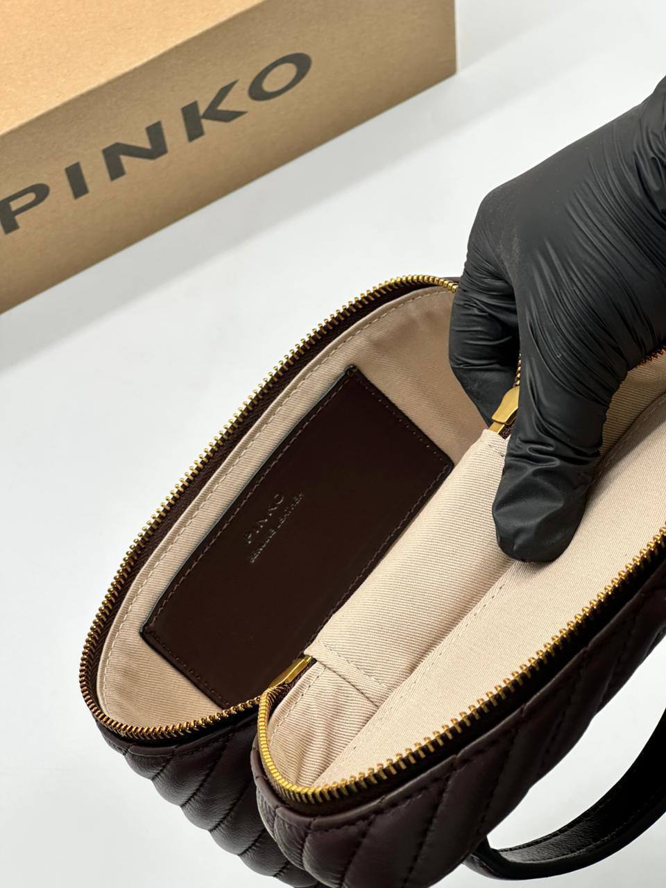 Косметичка Pinko 9