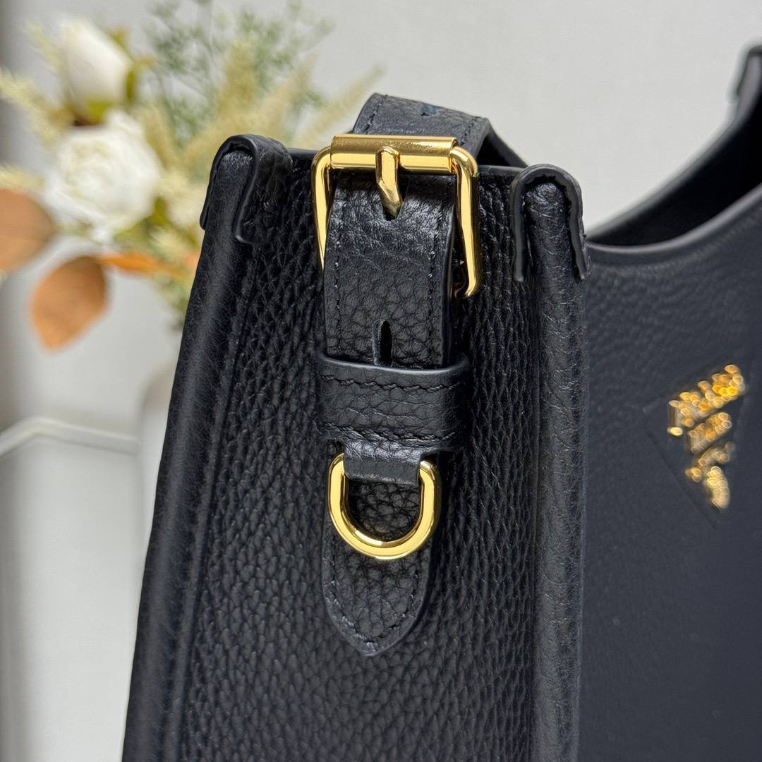 Сумка Prada 3