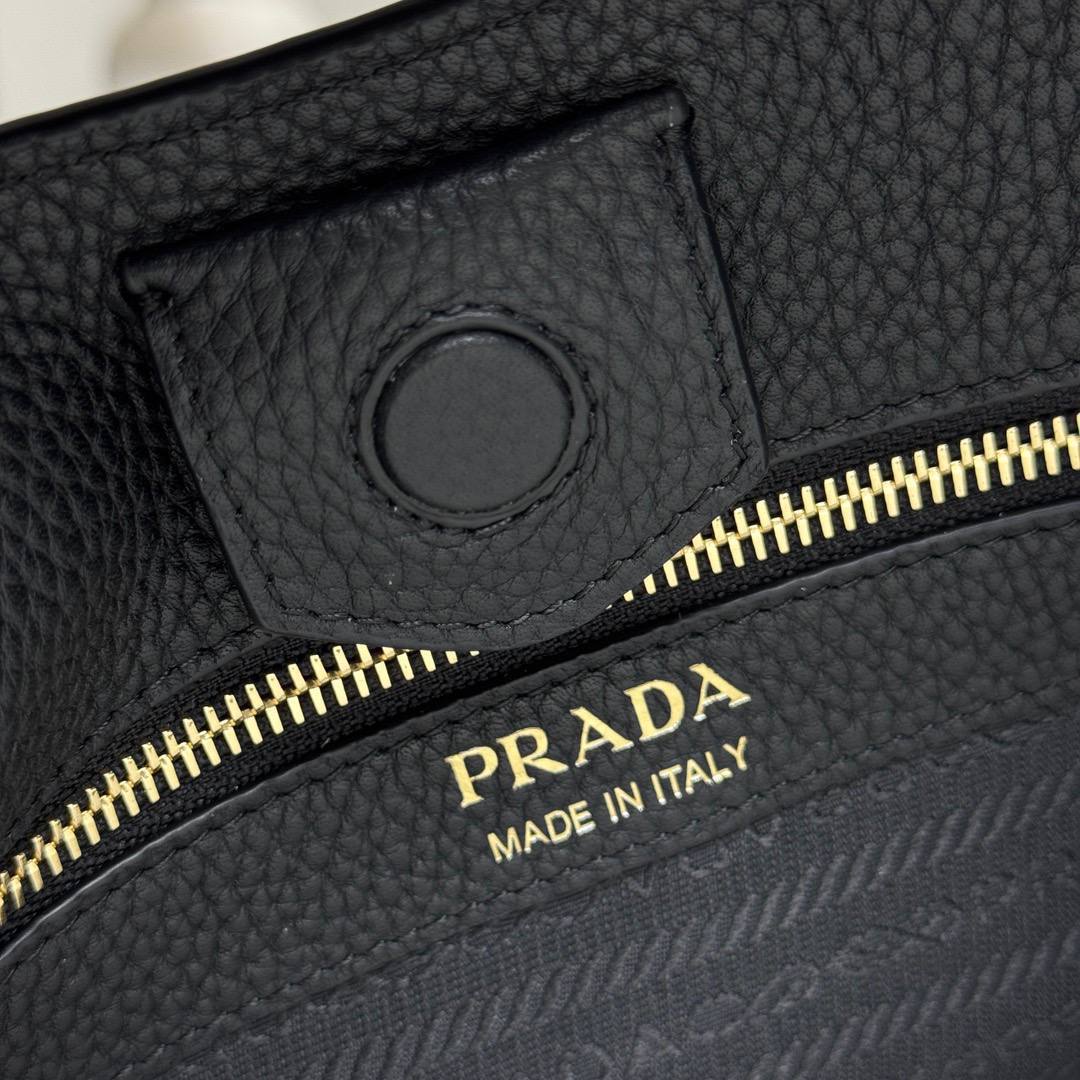 Сумка Prada 8