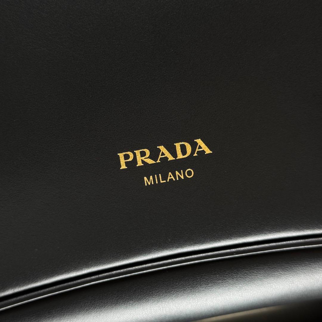 Сумка Prada 6