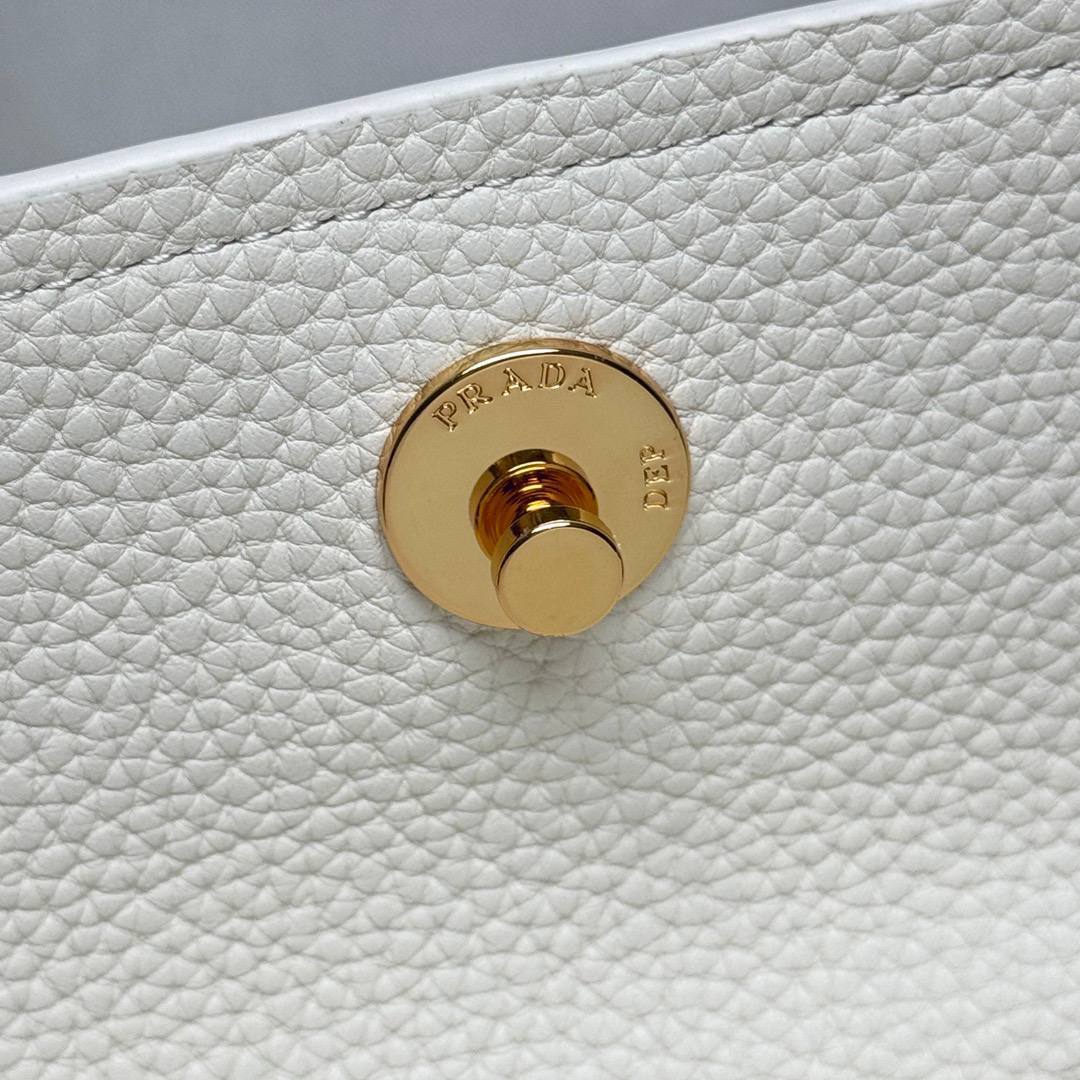 Сумка Prada 5