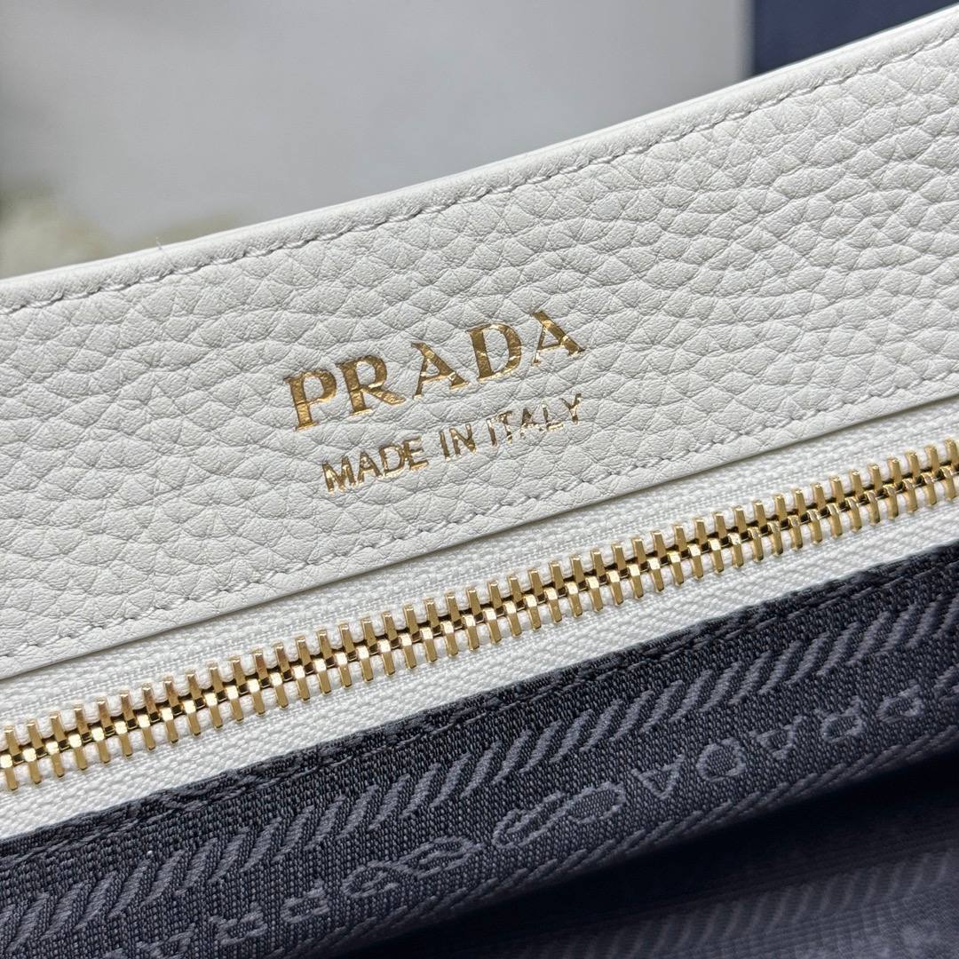 Сумка Prada 9