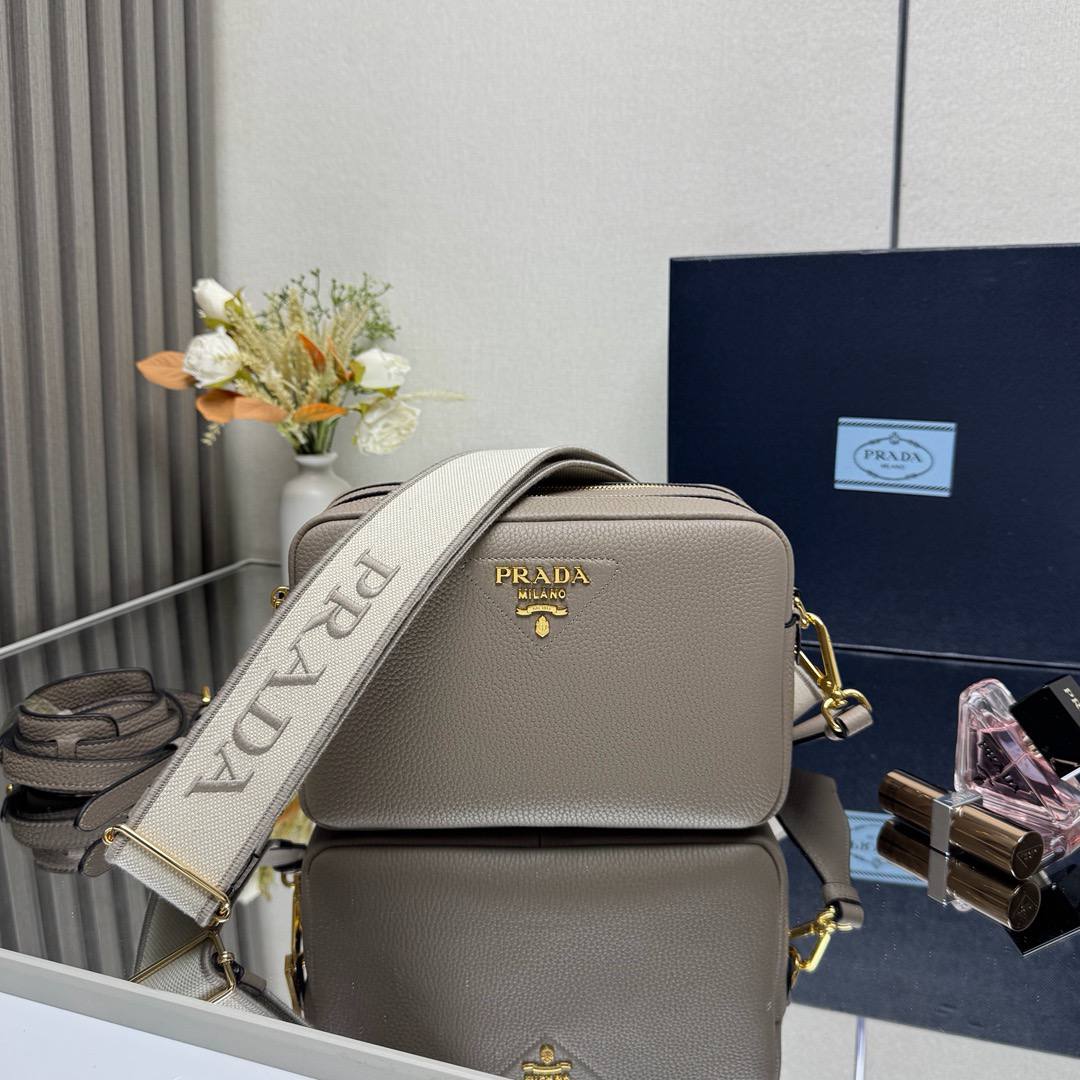 Сумка Prada 4