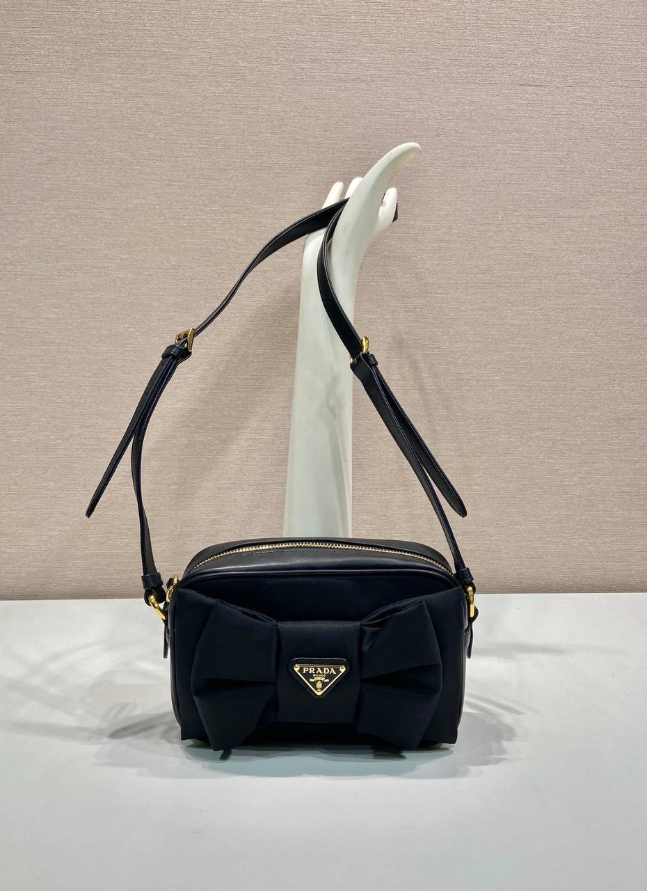 Сумка Prada