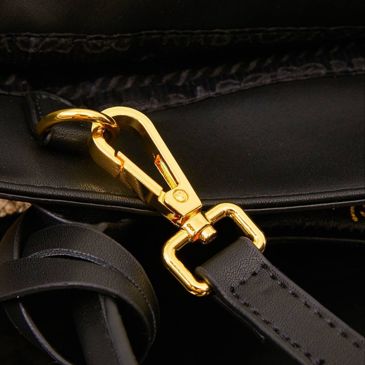 Сумка Prada 5