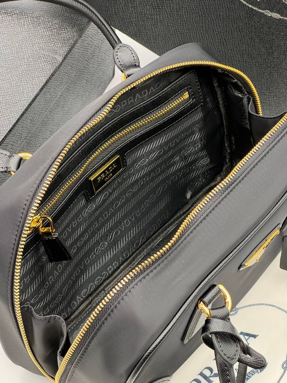 Сумка Prada 9