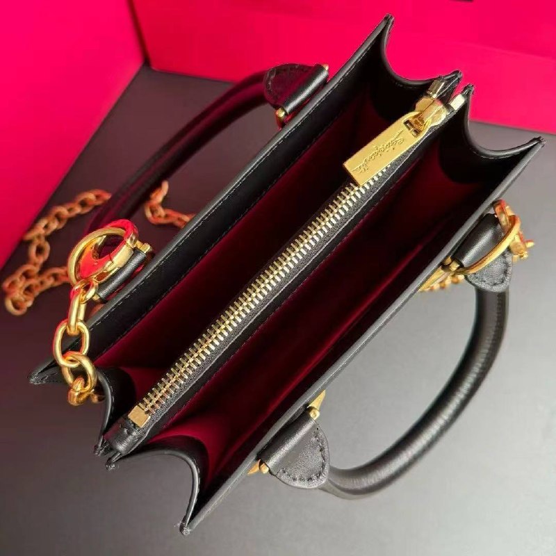 Сумка Schiaparelli 6