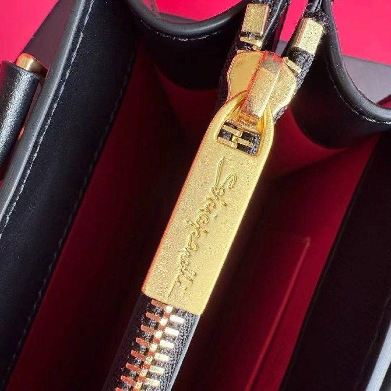 Сумка Schiaparelli 8
