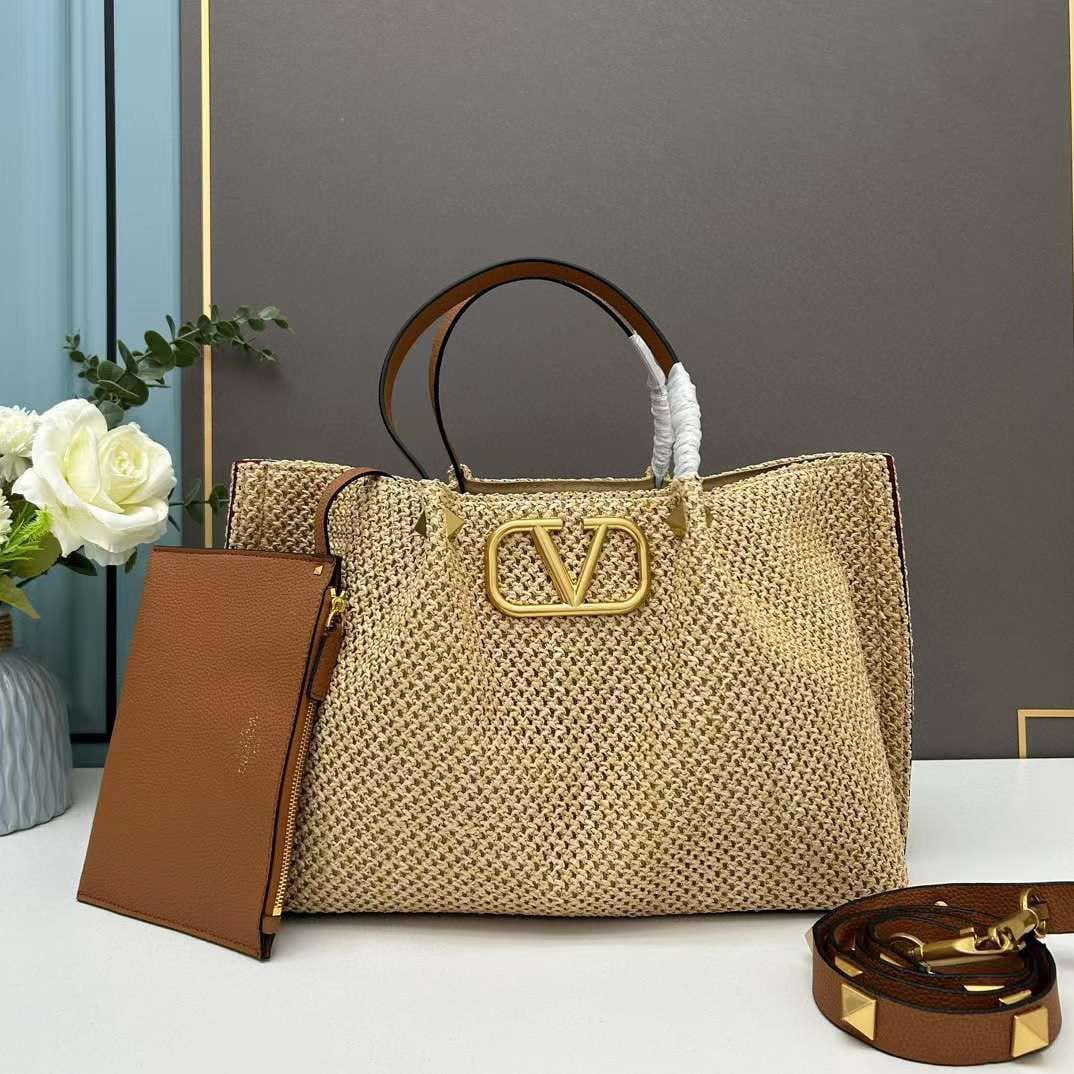Сумка Valentino