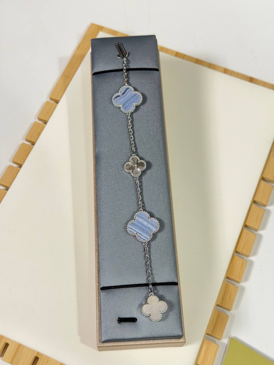 Браслет Van Cleef & Arpels 3