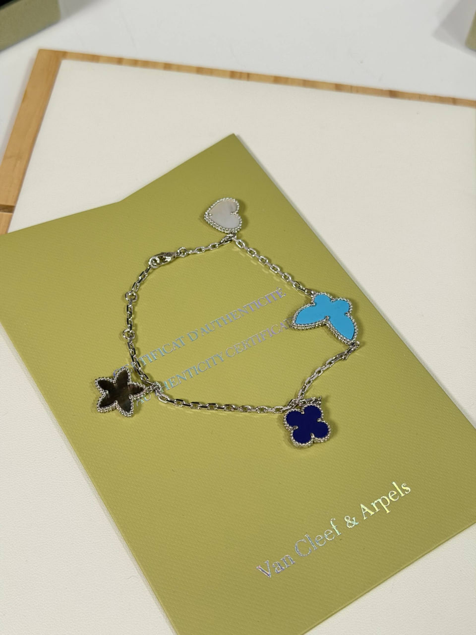 Браслет Van Cleef & Arpels 9