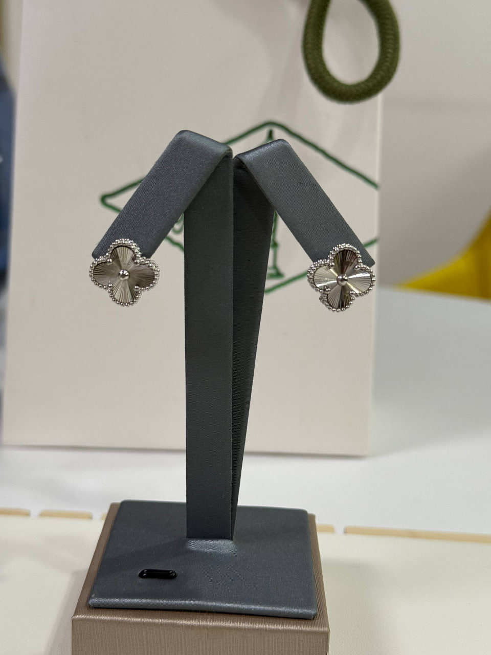 Серьги Van Cleef 3