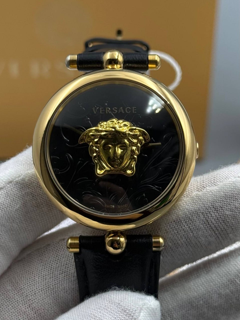 Часы Versace