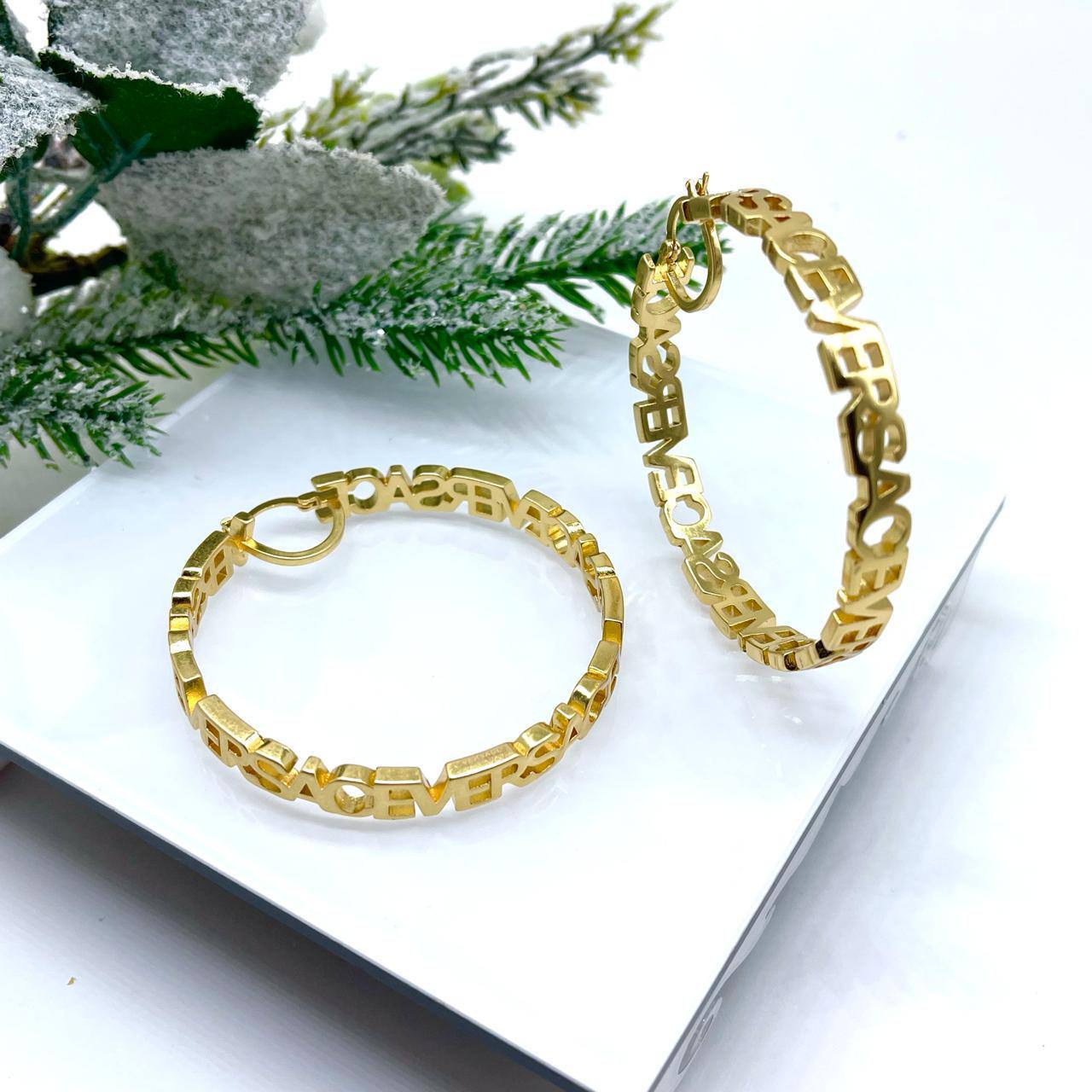 Серьги Versace