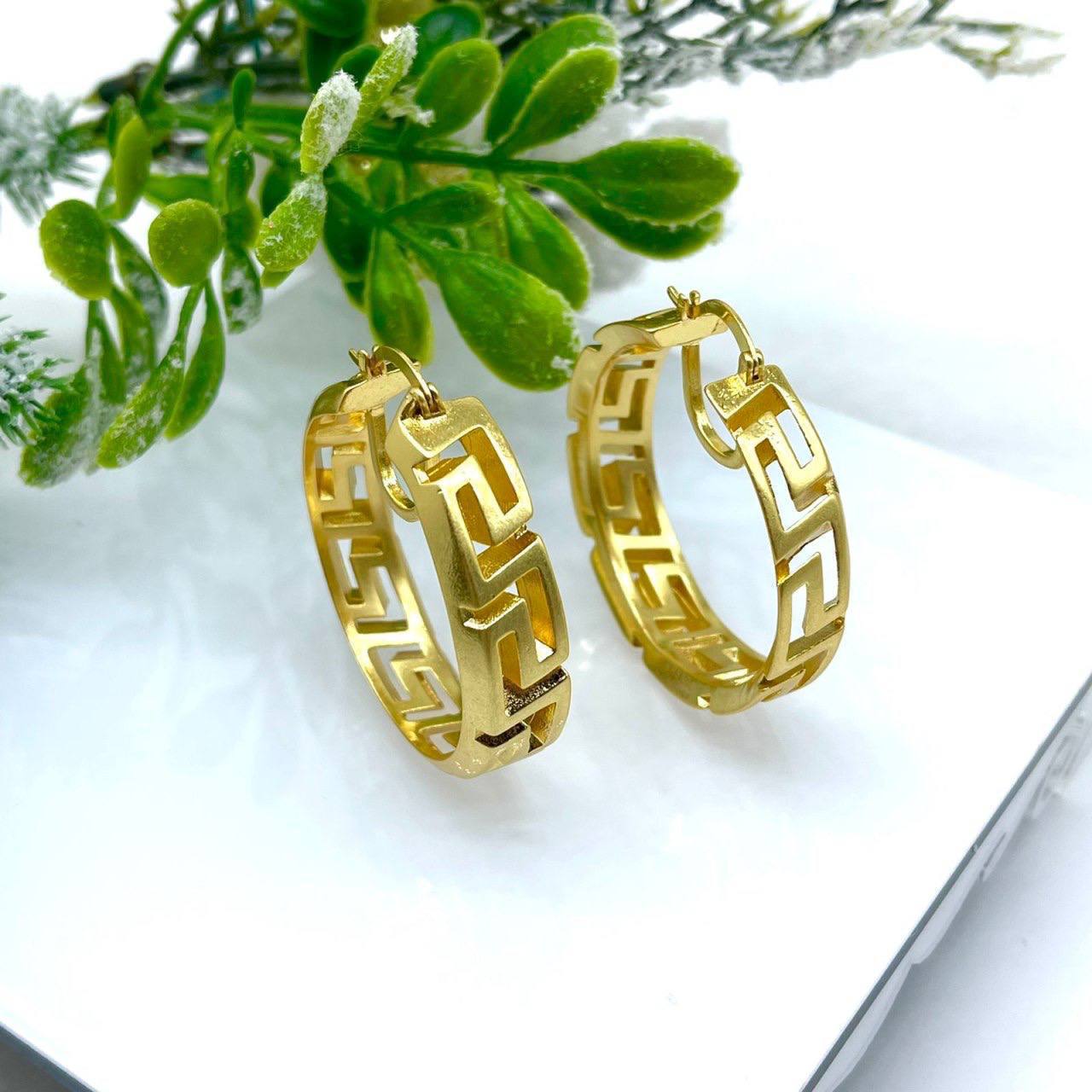 Серьги Versace