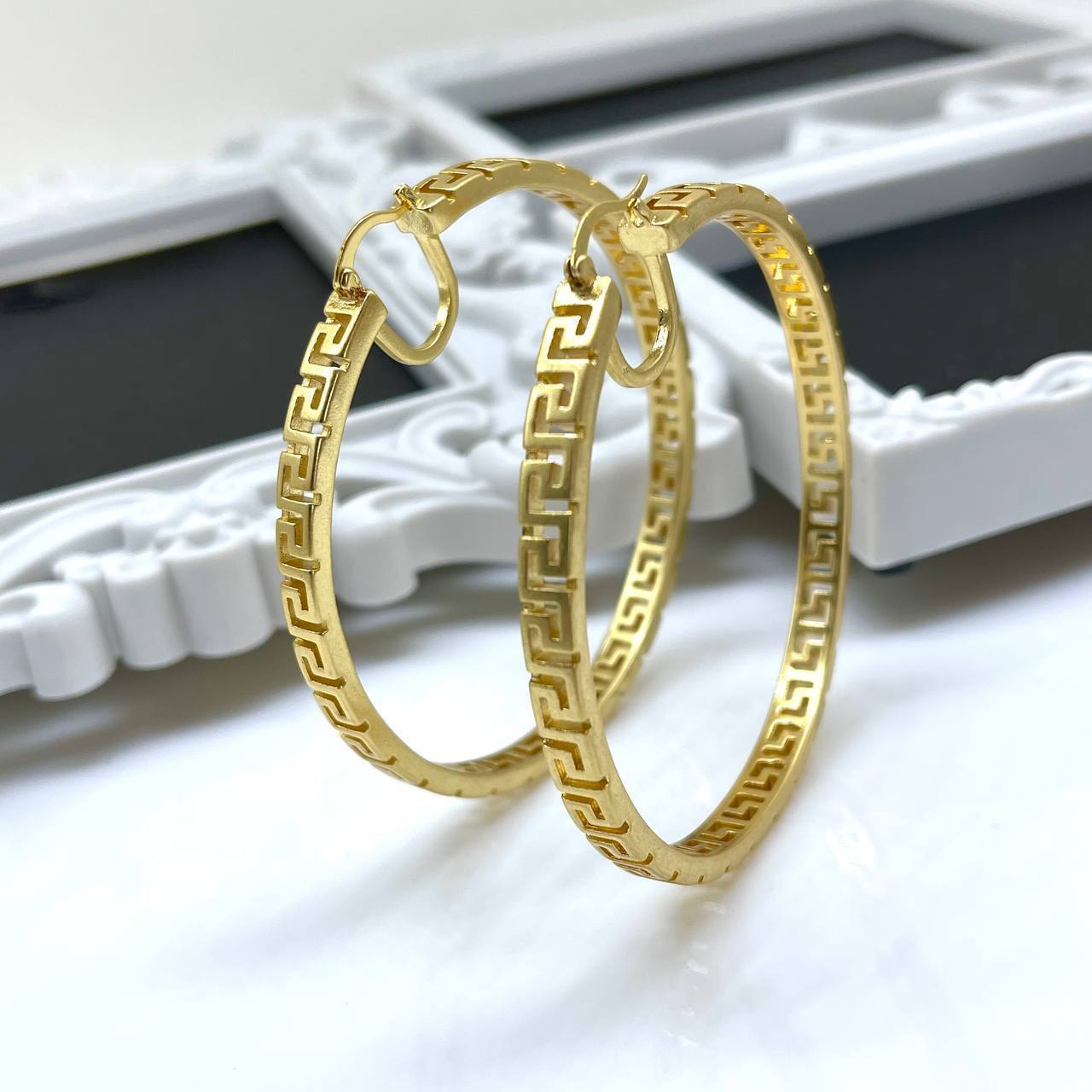 Серьги Versace