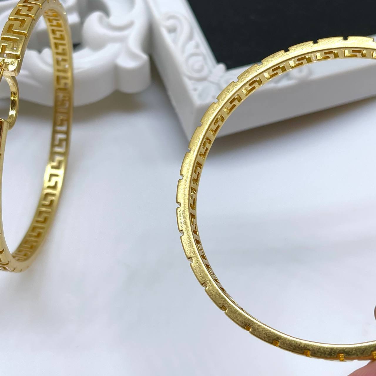 Серьги Versace 3