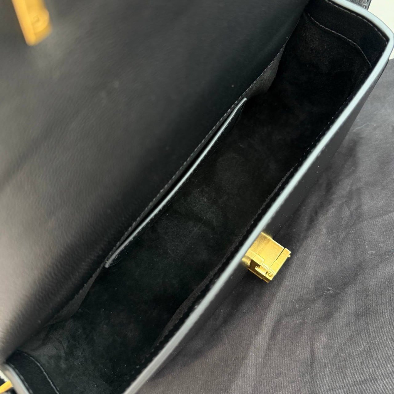 Сумка Saint Laurent 9